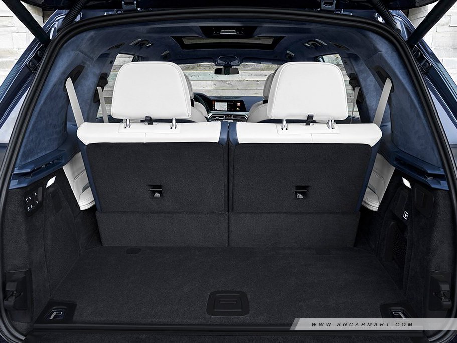 https://i.i-sgcm.com/new_cars/cars/12451/12451_g18