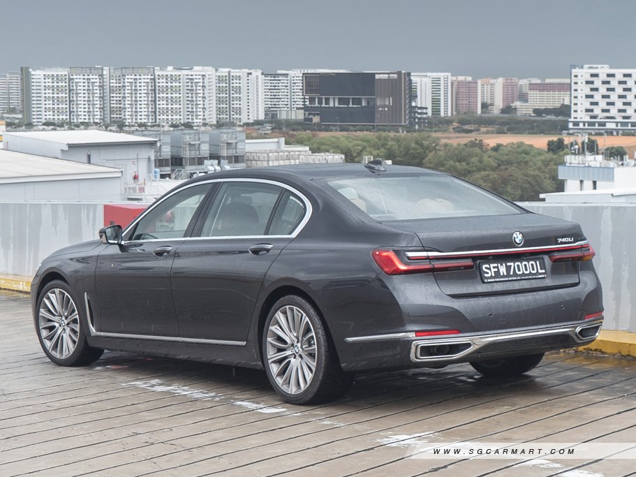 https://i.i-sgcm.com/new_cars/cars/12452/12452_g21