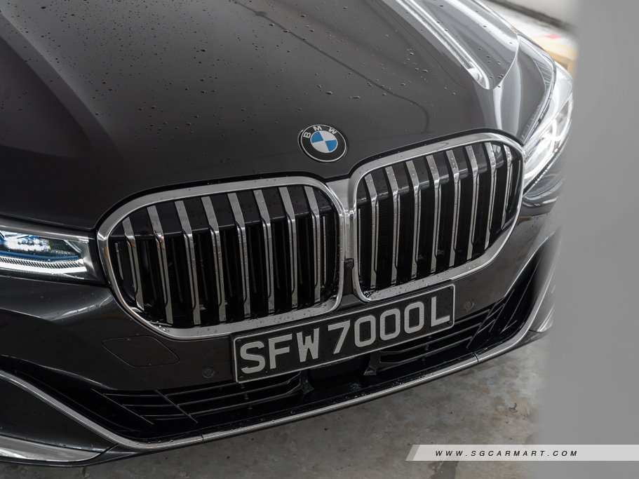 https://i.i-sgcm.com/new_cars/cars/12452/12452_g25