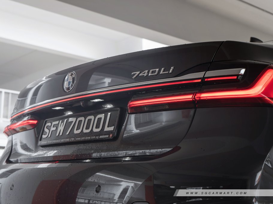 https://i.i-sgcm.com/new_cars/cars/12452/12452_g29