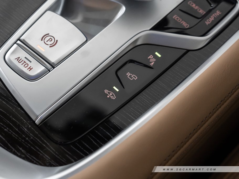 https://i.i-sgcm.com/new_cars/cars/12452/12452_g45