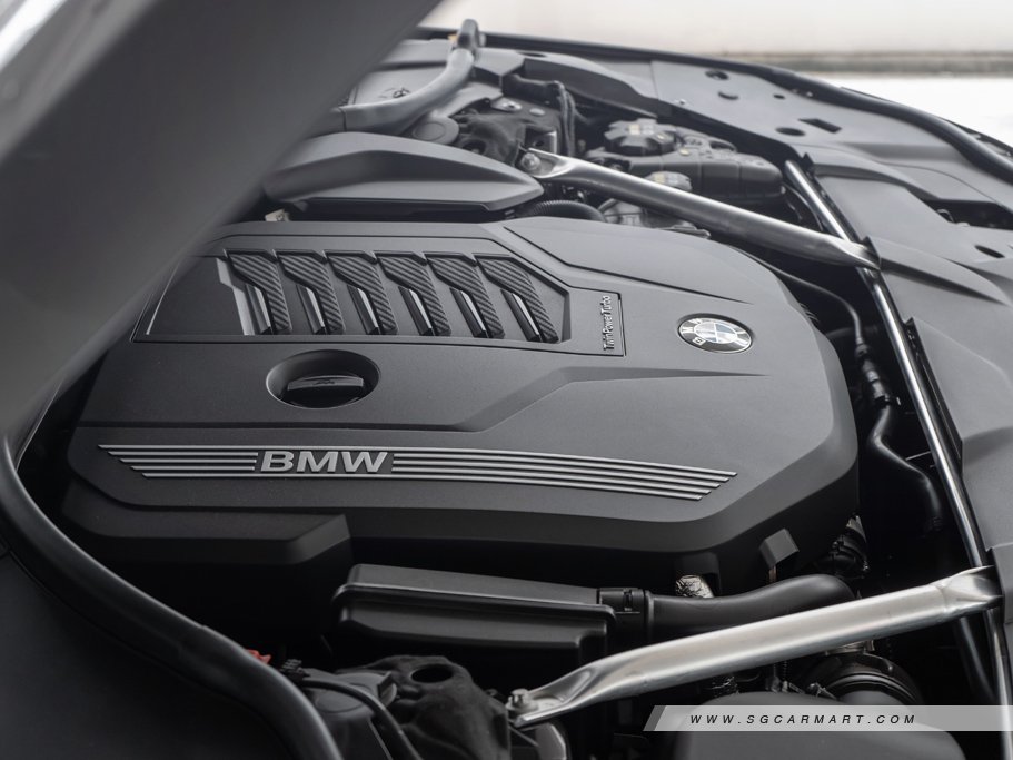 https://i.i-sgcm.com/new_cars/cars/12452/12452_g55