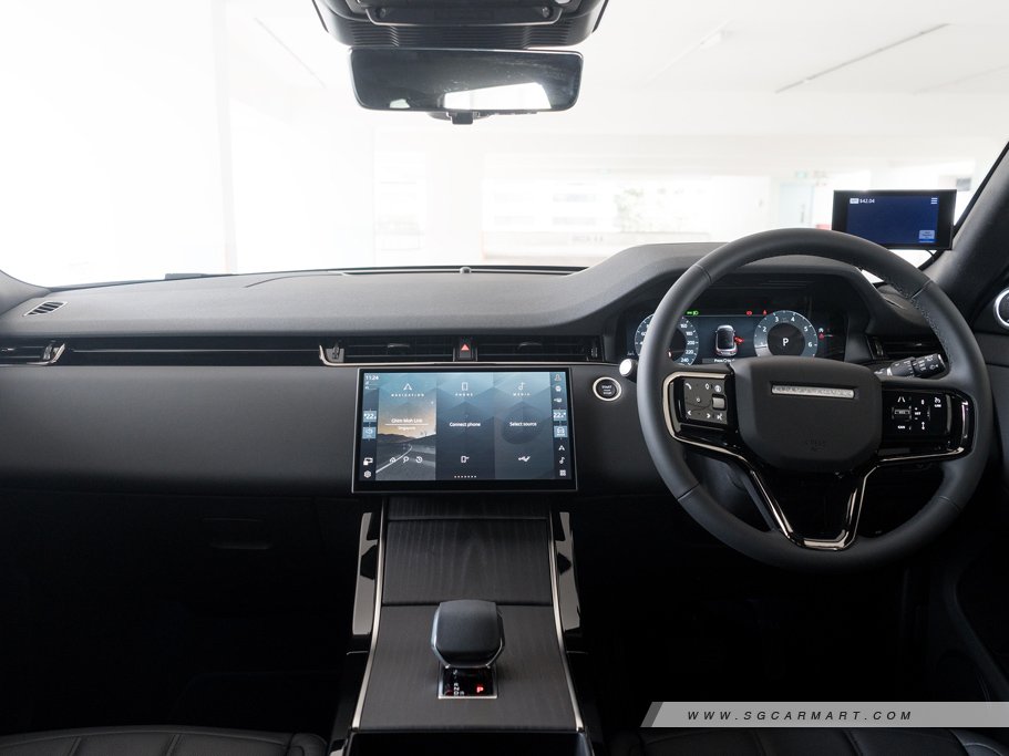 https://i.i-sgcm.com/new_cars/cars/12453/12453_g54