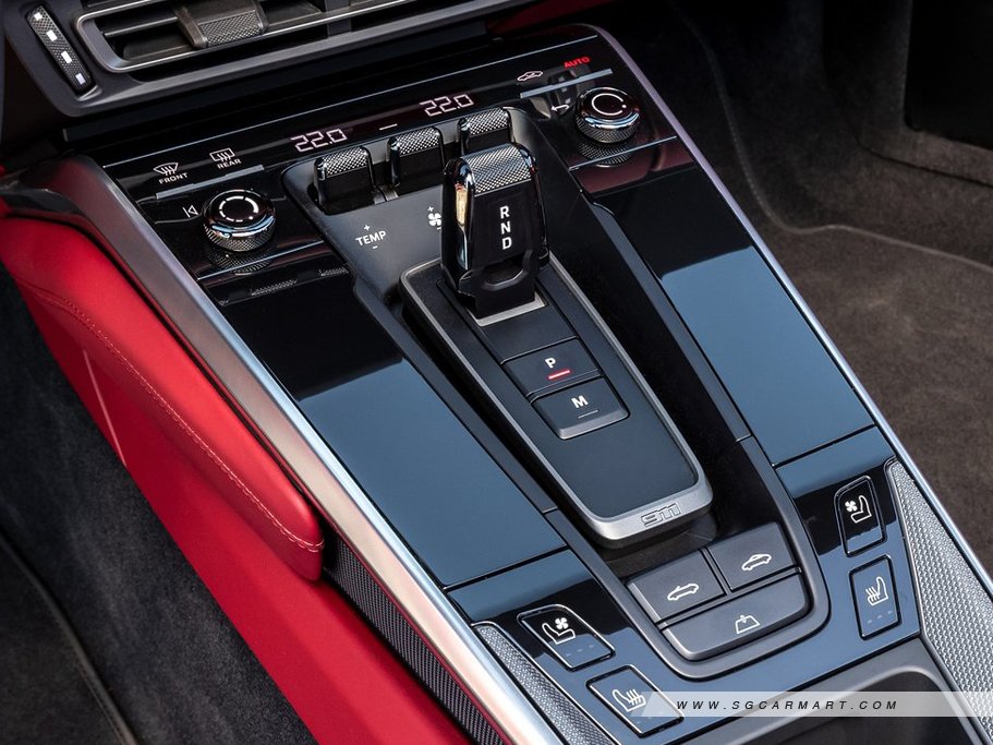 https://i.i-sgcm.com/new_cars/cars/12456/12456_g15