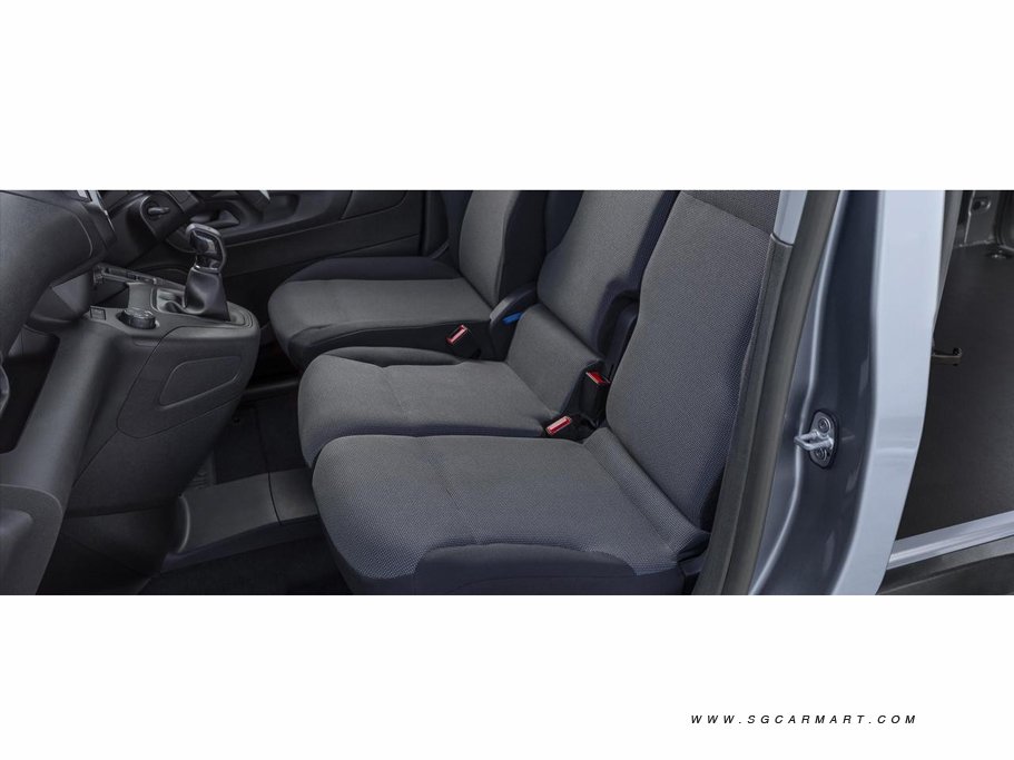 https://i.i-sgcm.com/new_cars/cars/12460/12460_g12