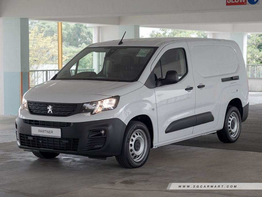 https://i.i-sgcm.com/new_cars/cars/12460/12460_g16