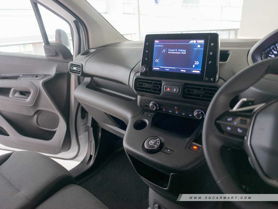 https://i.i-sgcm.com/new_cars/cars/12460/12460_g30