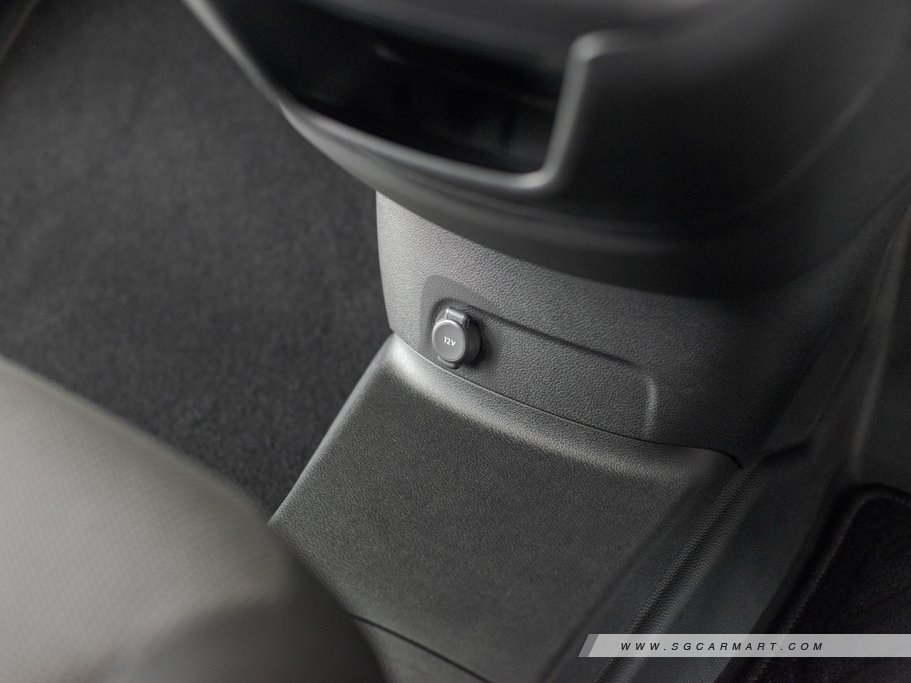 https://i.i-sgcm.com/new_cars/cars/12460/12460_g35