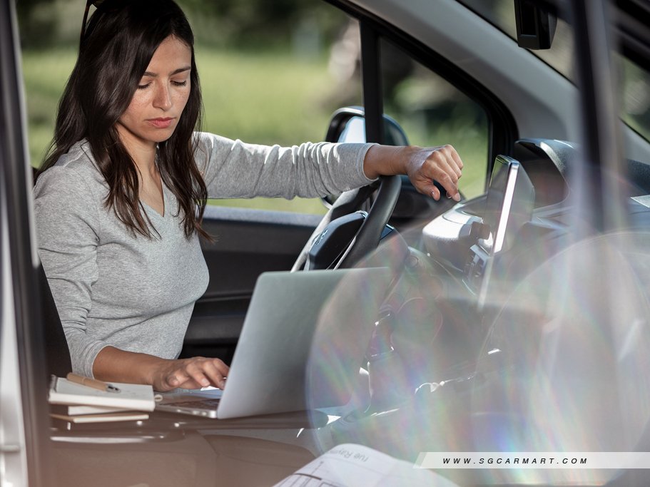 https://i.i-sgcm.com/new_cars/cars/12460/12460_g4