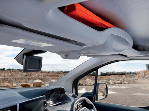 https://i.i-sgcm.com/new_cars/cars/12460/12460_g8