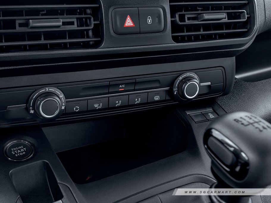https://i.i-sgcm.com/new_cars/cars/12460/12460_g9