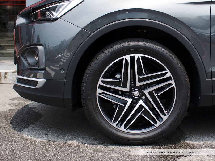 https://i.i-sgcm.com/new_cars/cars/12461/12461_g23