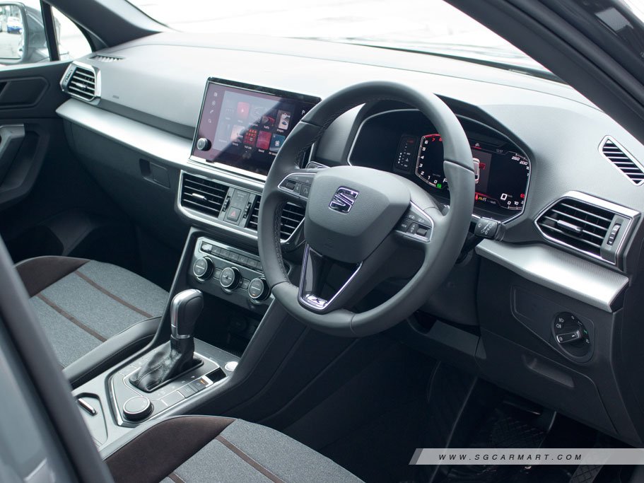 https://i.i-sgcm.com/new_cars/cars/12461/12461_g27