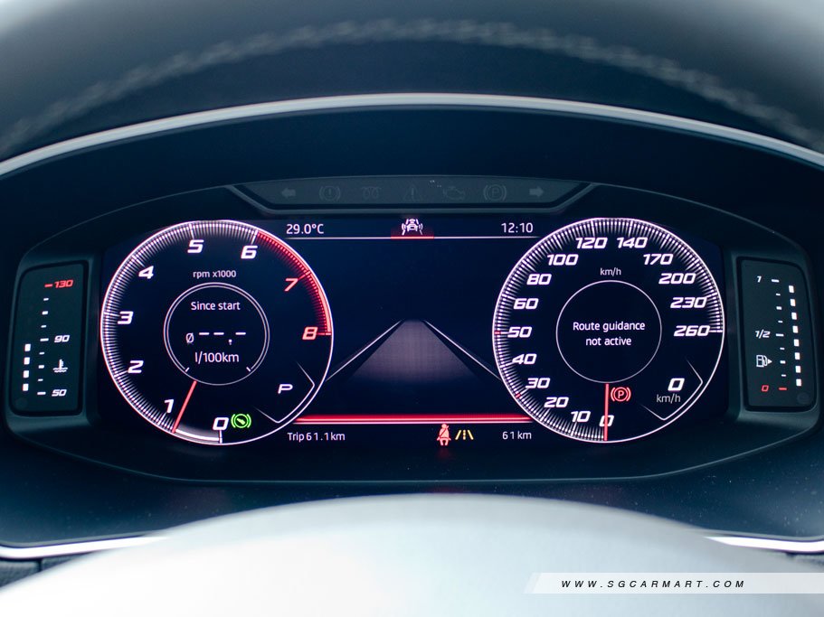 https://i.i-sgcm.com/new_cars/cars/12461/12461_g30