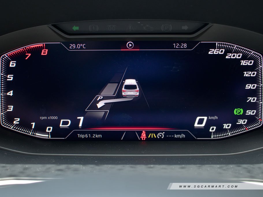 https://i.i-sgcm.com/new_cars/cars/12461/12461_g31