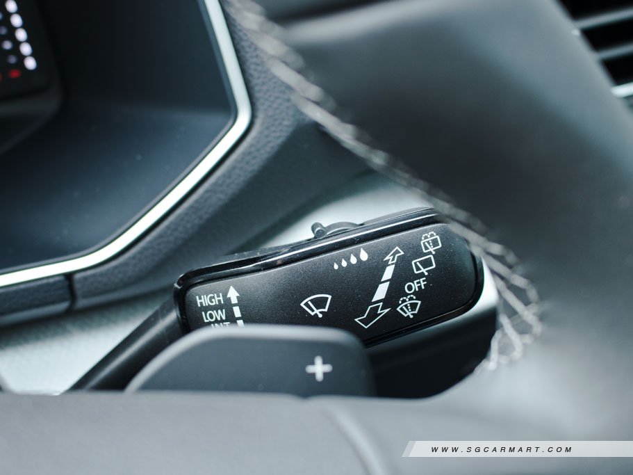 https://i.i-sgcm.com/new_cars/cars/12461/12461_g33