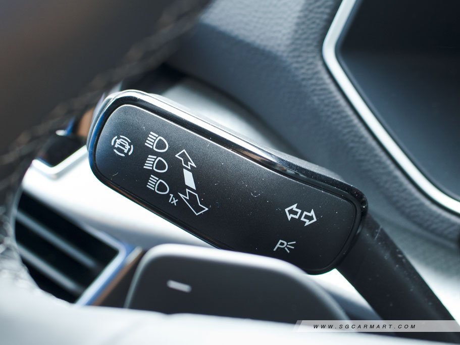 https://i.i-sgcm.com/new_cars/cars/12461/12461_g34
