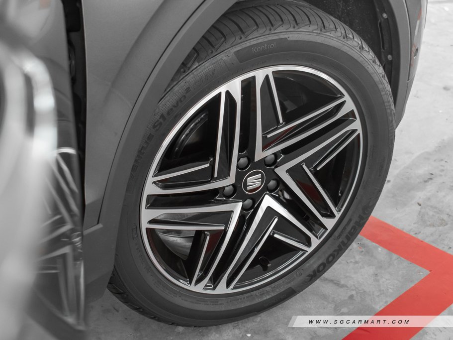 https://i.i-sgcm.com/new_cars/cars/12461/12461_g62