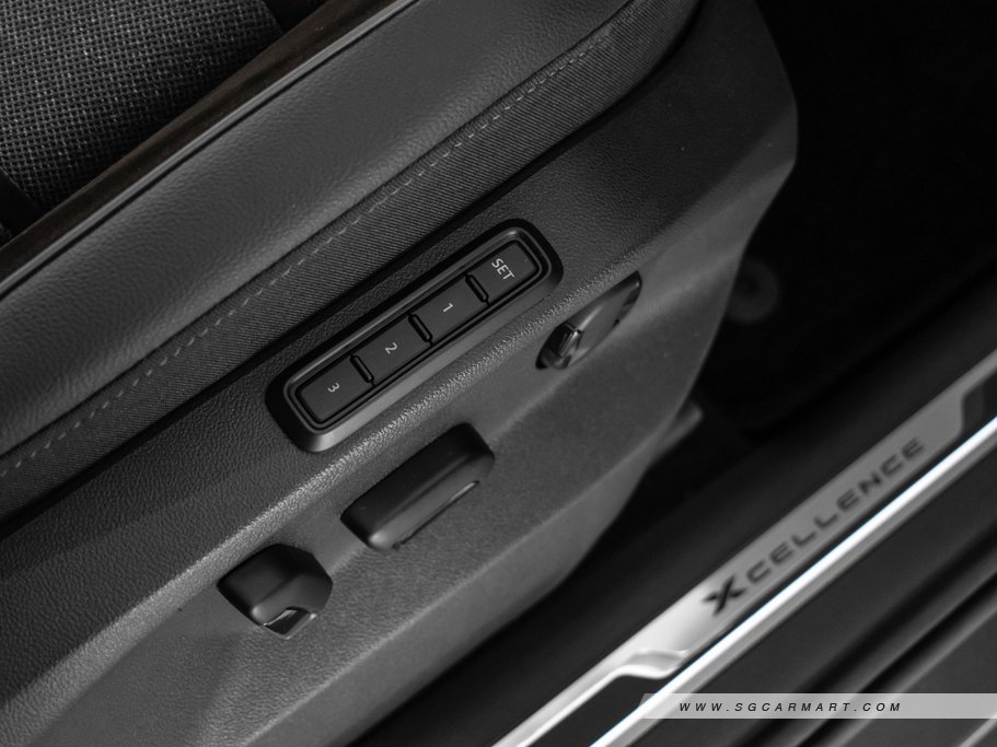 https://i.i-sgcm.com/new_cars/cars/12461/12461_g83