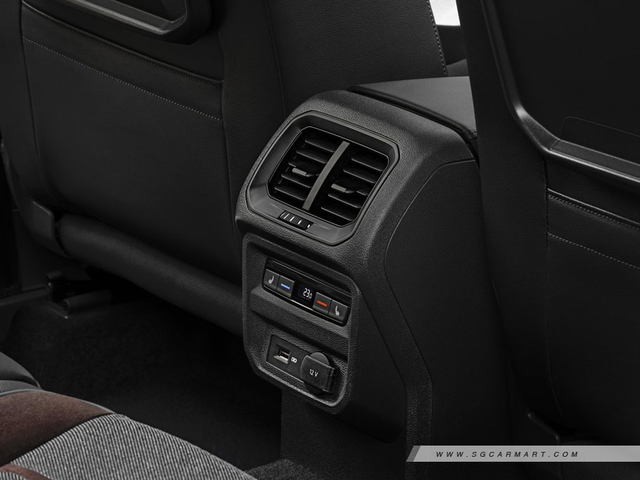 https://i.i-sgcm.com/new_cars/cars/12461/12461_g92