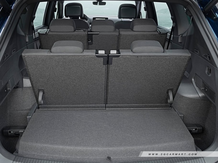 https://i.i-sgcm.com/new_cars/cars/12461/12461_g93