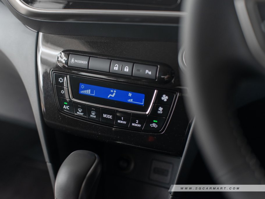 https://i.i-sgcm.com/new_cars/cars/12462/12462_g14