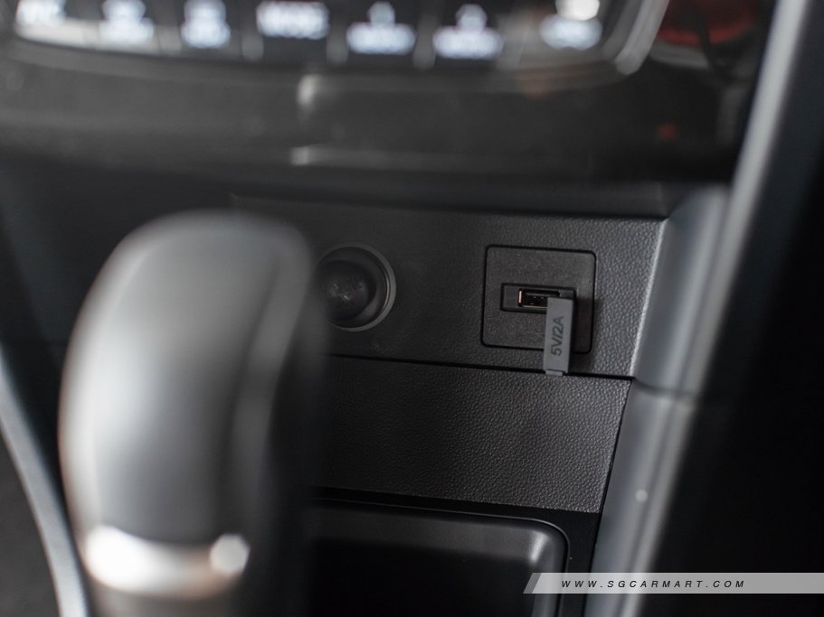 https://i.i-sgcm.com/new_cars/cars/12462/12462_g18