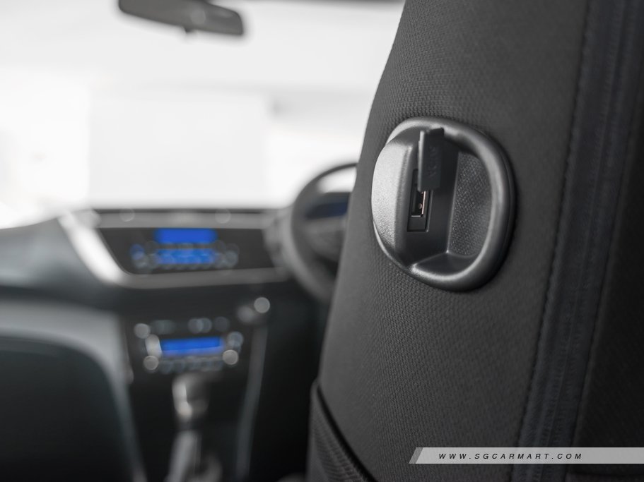 https://i.i-sgcm.com/new_cars/cars/12462/12462_g23
