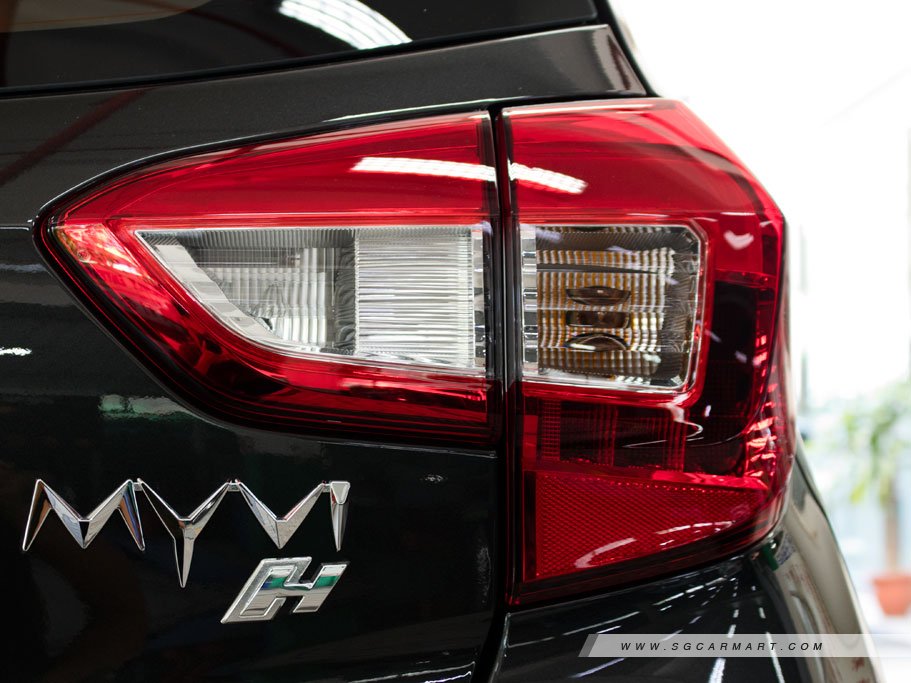 https://i.i-sgcm.com/new_cars/cars/12462/12462_g32