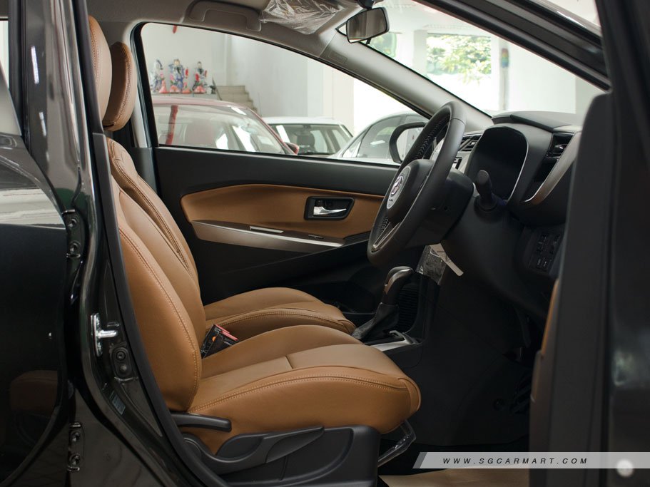 https://i.i-sgcm.com/new_cars/cars/12462/12462_g35