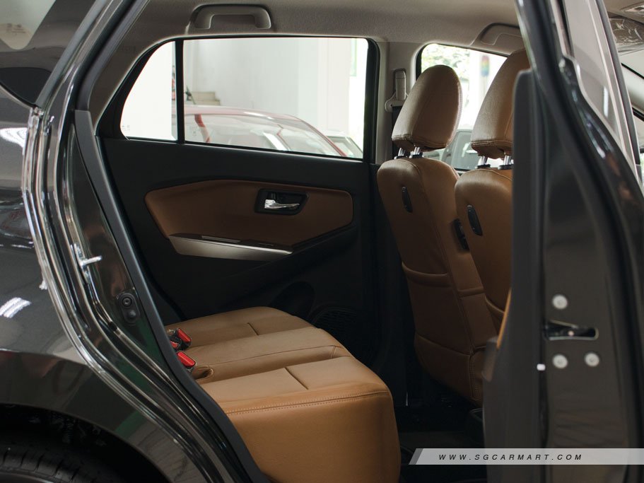 https://i.i-sgcm.com/new_cars/cars/12462/12462_g36