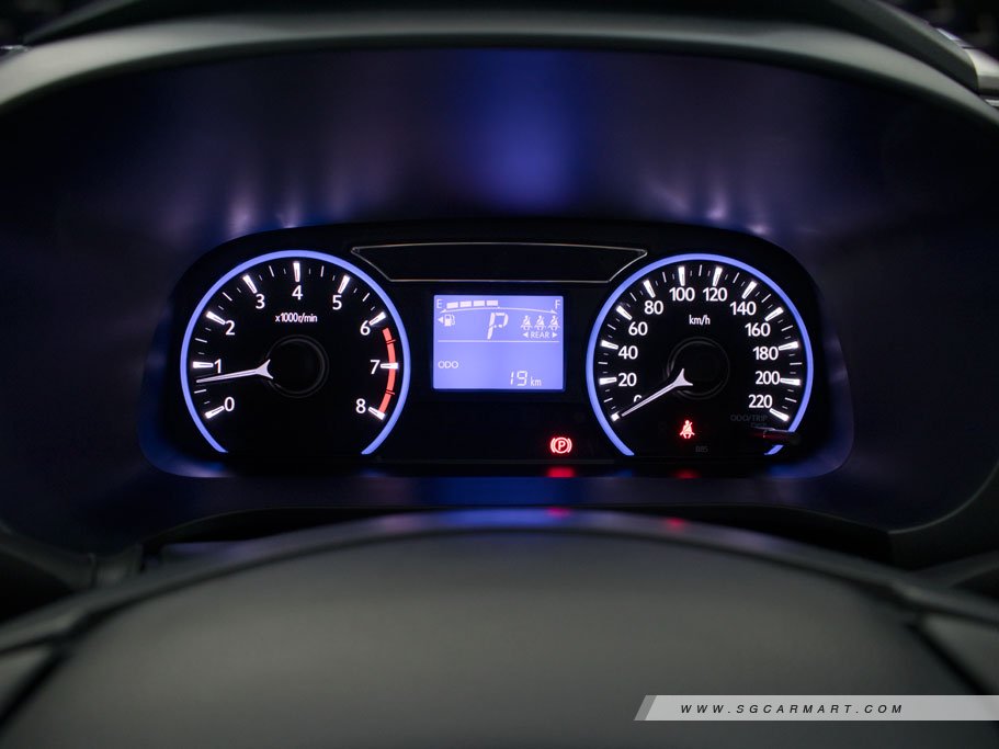 https://i.i-sgcm.com/new_cars/cars/12462/12462_g39