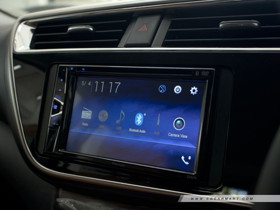 https://i.i-sgcm.com/new_cars/cars/12462/12462_g40
