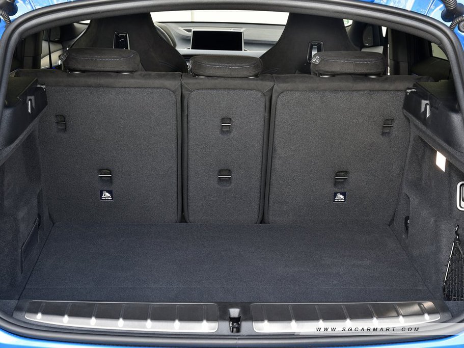 https://i.i-sgcm.com/new_cars/cars/12466/12466_g16
