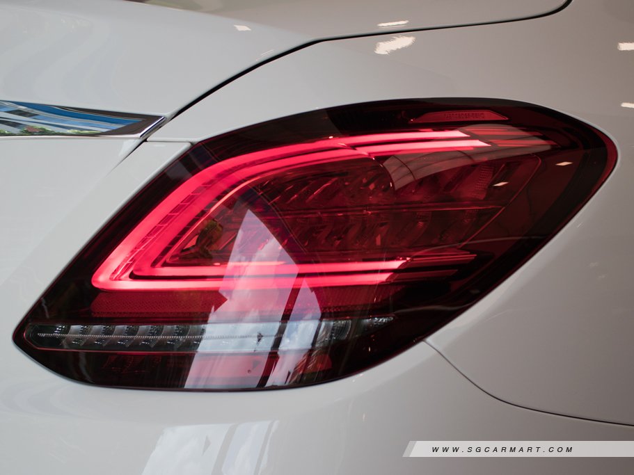 https://i.i-sgcm.com/new_cars/cars/12472/12472_g18