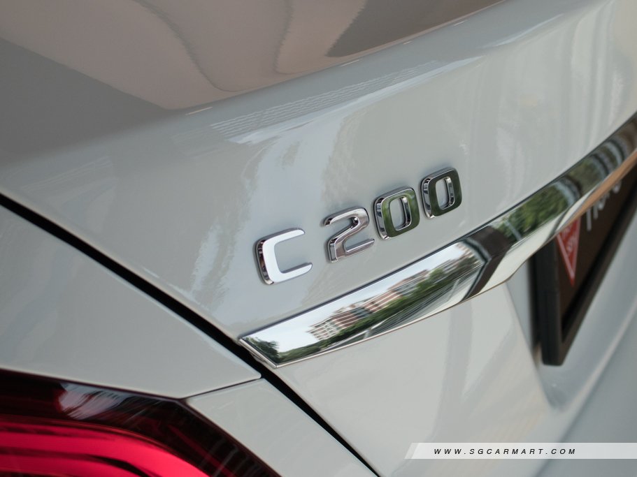 https://i.i-sgcm.com/new_cars/cars/12472/12472_g19