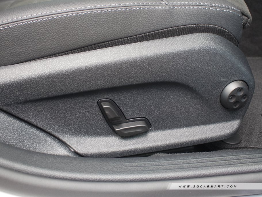 https://i.i-sgcm.com/new_cars/cars/12472/12472_g27
