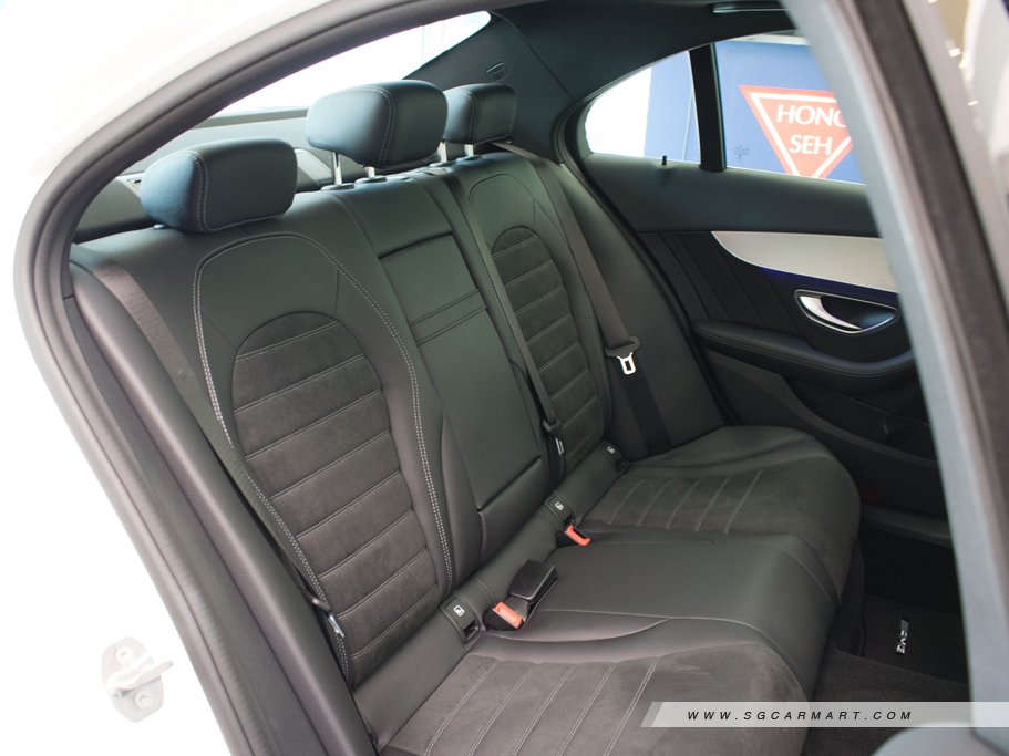 https://i.i-sgcm.com/new_cars/cars/12472/12472_g33