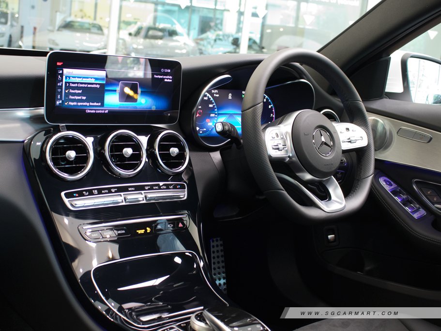 https://i.i-sgcm.com/new_cars/cars/12472/12472_g38