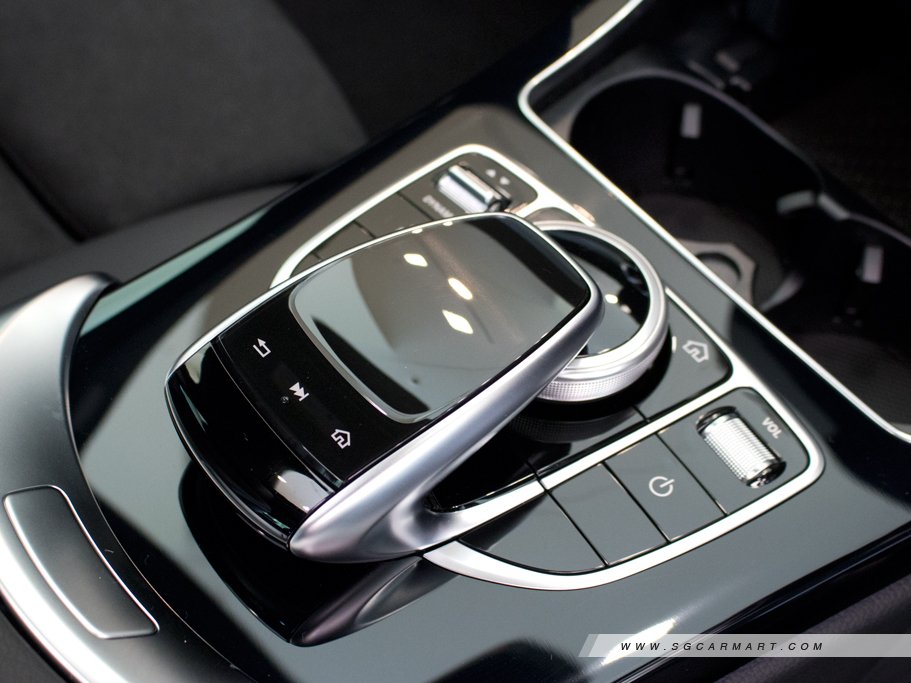 https://i.i-sgcm.com/new_cars/cars/12472/12472_g53