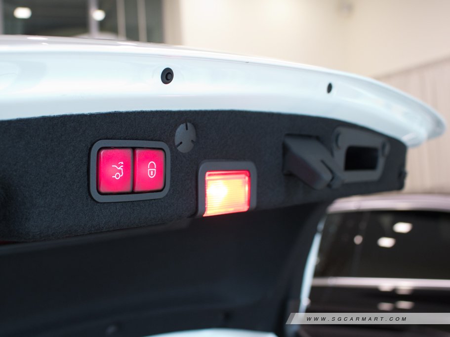 https://i.i-sgcm.com/new_cars/cars/12472/12472_g57