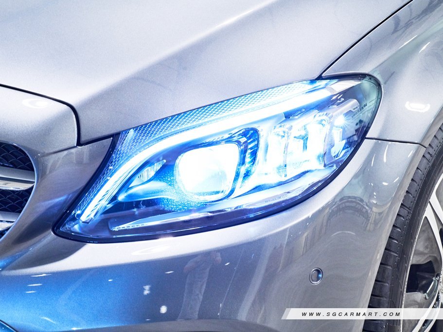https://i.i-sgcm.com/new_cars/cars/12472/12472_g64