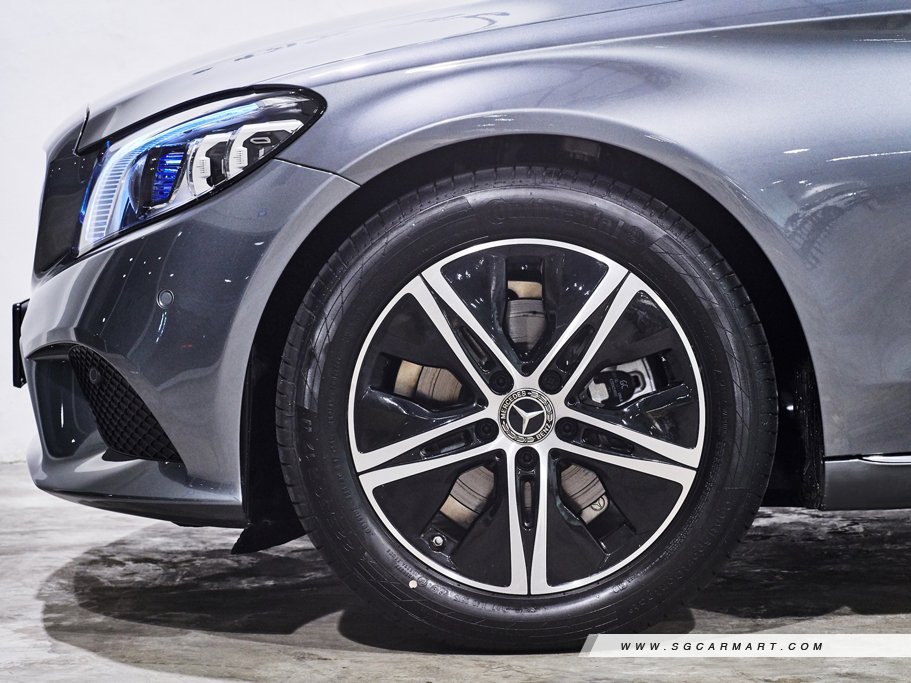 https://i.i-sgcm.com/new_cars/cars/12472/12472_g66