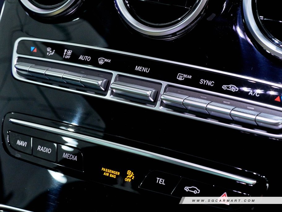 https://i.i-sgcm.com/new_cars/cars/12472/12472_g93