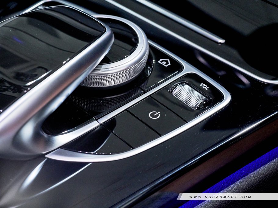 https://i.i-sgcm.com/new_cars/cars/12472/12472_g98