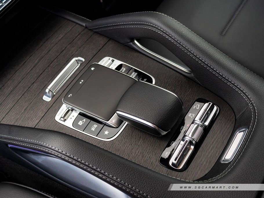 https://i.i-sgcm.com/new_cars/cars/12473/12473_g10