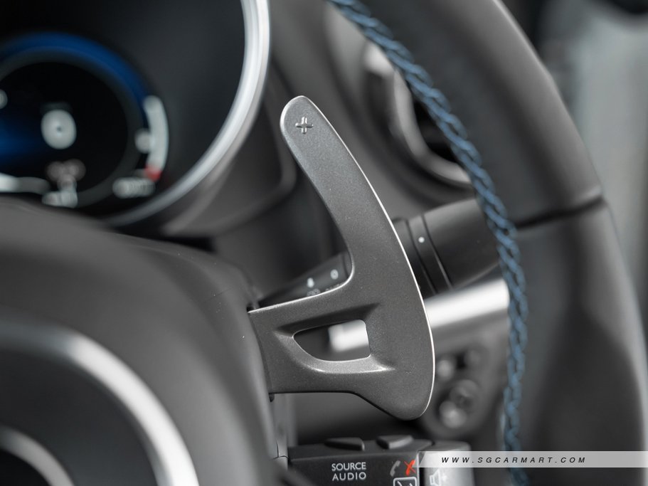 https://i.i-sgcm.com/new_cars/cars/12476/12476_g108