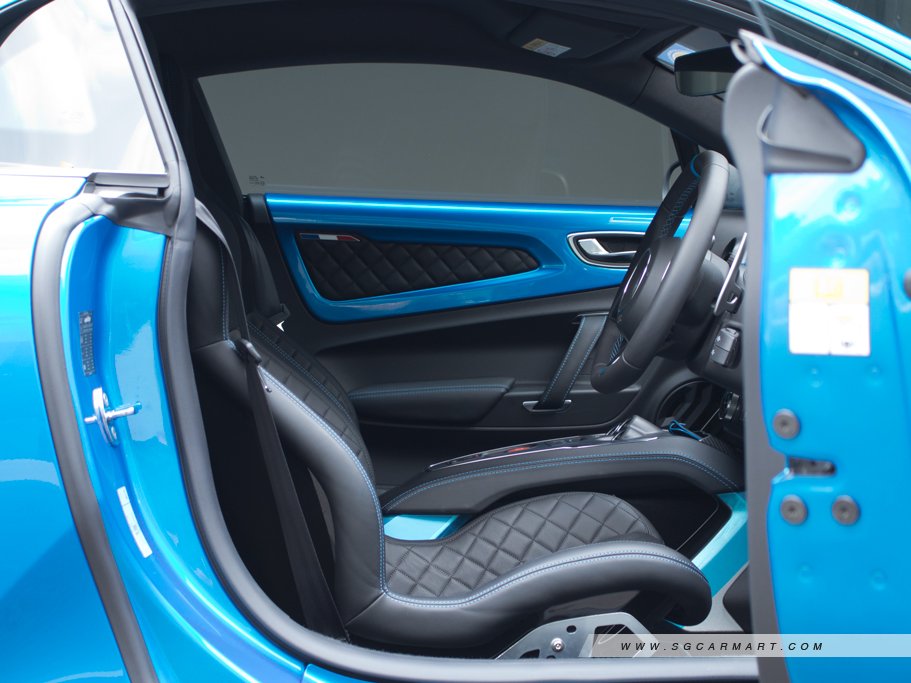 https://i.i-sgcm.com/new_cars/cars/12476/12476_g12