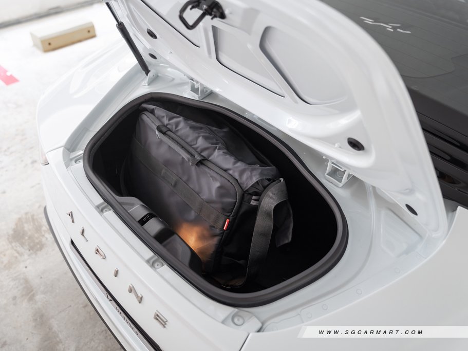 https://i.i-sgcm.com/new_cars/cars/12476/12476_g132