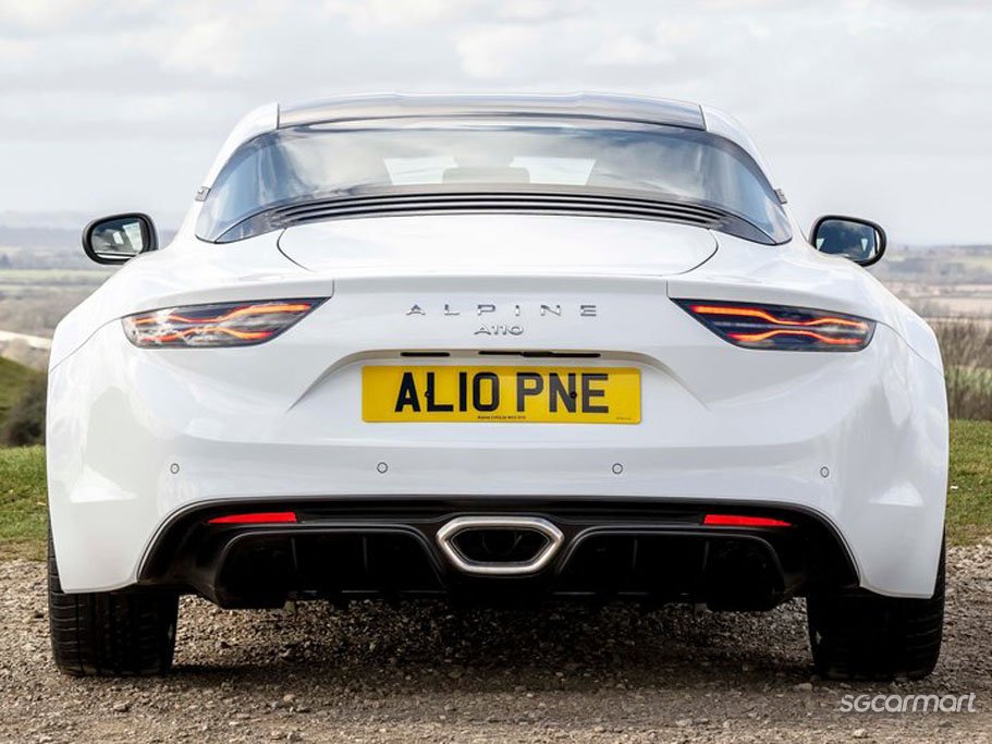 https://i.i-sgcm.com/new_cars/cars/12476/12476_g161
